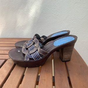 Clarks Indigo Brown Lthr Slip Sandal Shoes